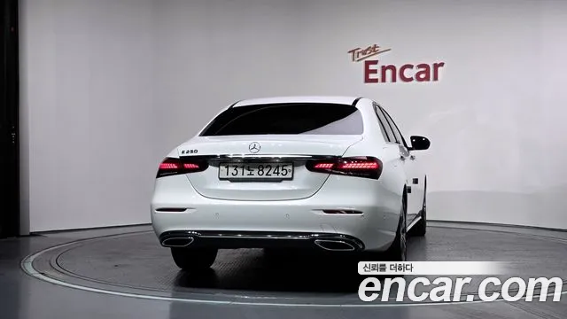 Mercedes-Benz E-Класс 2021 thumb 4