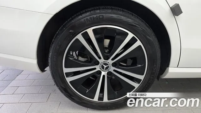 Mercedes-Benz E-Класс 2021 thumb 5