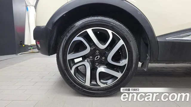 Renault-KoreaSamsung Captur 2014 thumb 5