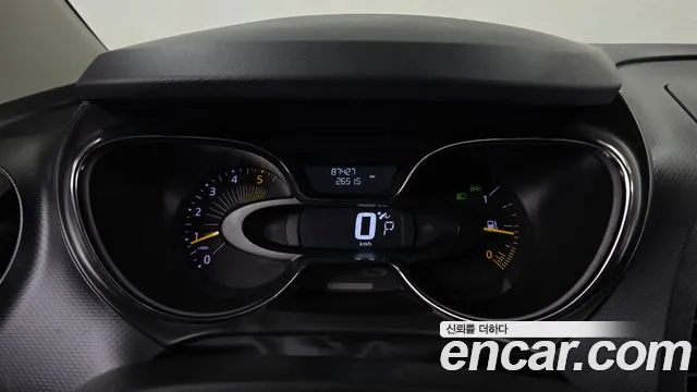 Renault-KoreaSamsung Captur 2014 thumb 8