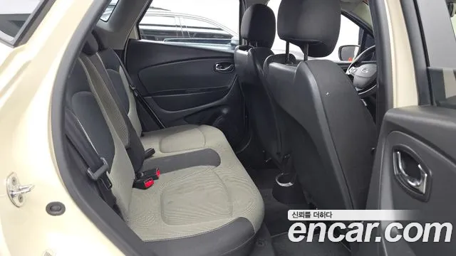 Renault-KoreaSamsung Captur 2014 thumb 12