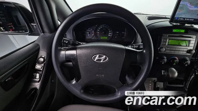 Hyundai Starex 2013 thumb 11