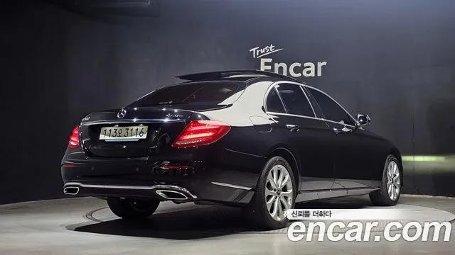 Mercedes-Benz E-Класс 2019 thumb 2