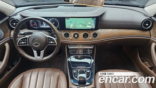 Mercedes-Benz E-Класс 2019 thumb 7