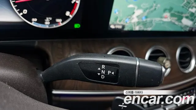 Mercedes-Benz E-Класс 2019 thumb 9