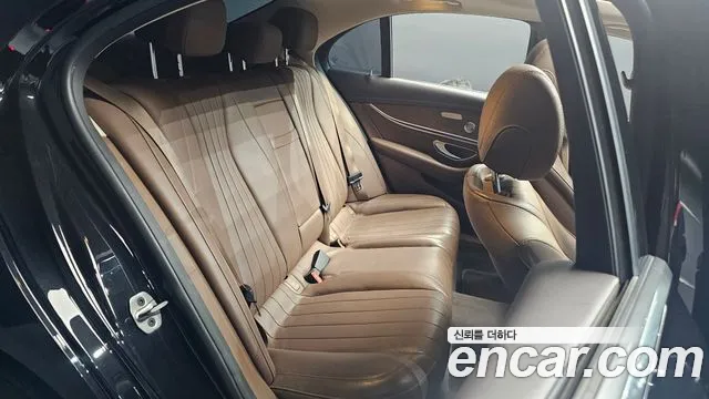 Mercedes-Benz E-Класс 2019 thumb 11