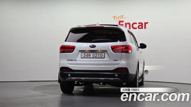 Kia Sorento 2017 thumb 4