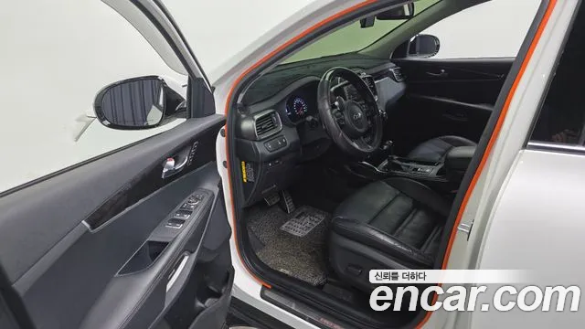 Kia Sorento 2017 thumb 12
