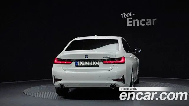 BMW 3-Series 2021 thumb 3