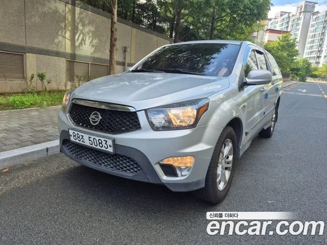KG_Mobility_Ssangyong KORANDO 2013 thumb 2