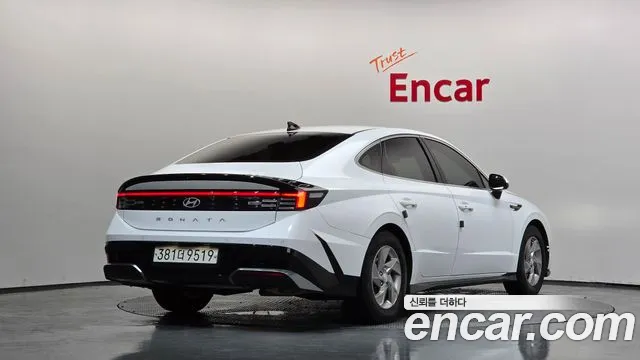 Hyundai Sonata 2023 thumb 2