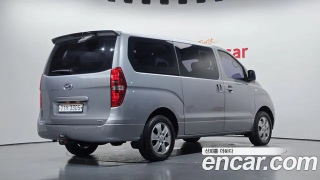Hyundai Starex 2014 thumb 2
