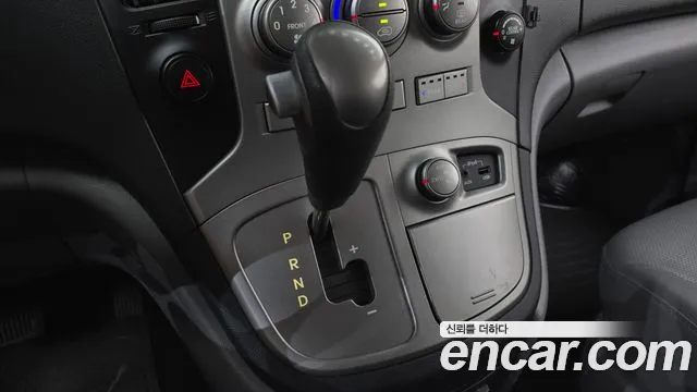 Hyundai Starex 2014 thumb 9