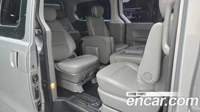 Hyundai Starex 2014 thumb 12