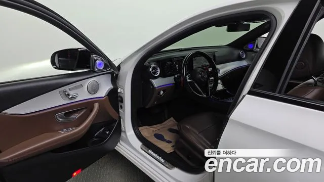 Mercedes-Benz E-Класс 2020 thumb 10