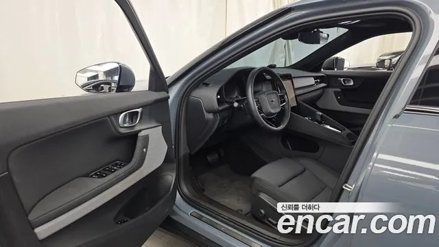 Polestar 2 2022 thumb 10