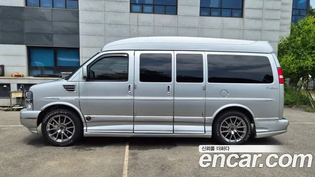 Chevrolet Express Van 2011 thumb 4
