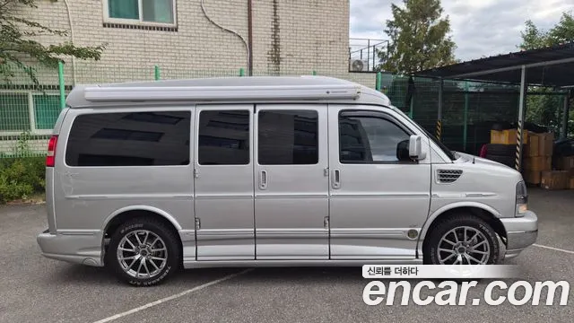 Chevrolet Express Van 2011 thumb 5