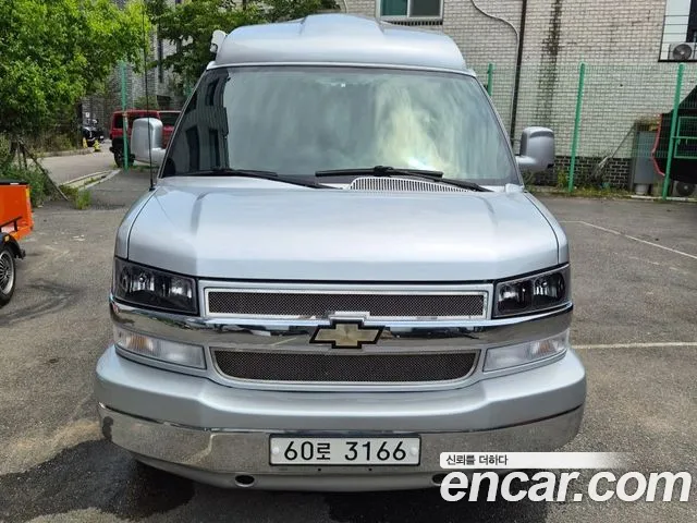 Chevrolet Express Van 2011 thumb 6