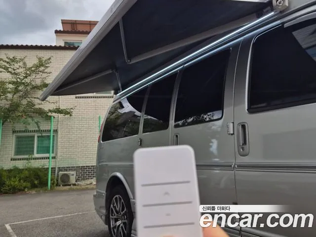 Chevrolet Express Van 2011 thumb 8