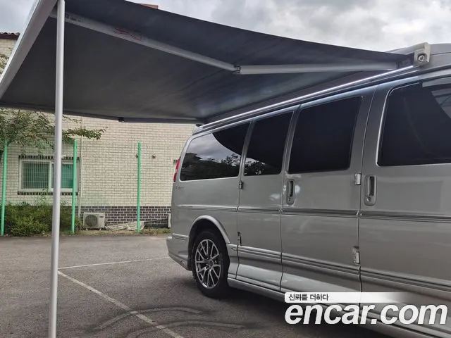 Chevrolet Express Van 2011 thumb 9