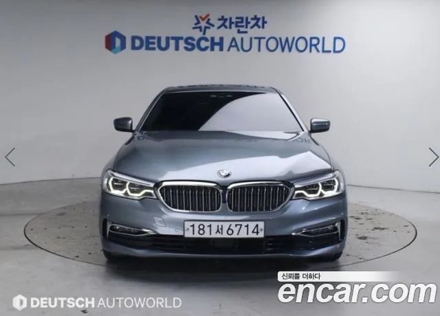 BMW 5-Series 2019 thumb 3