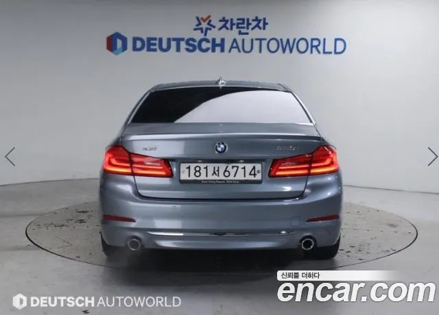 BMW 5-Series 2019 thumb 4