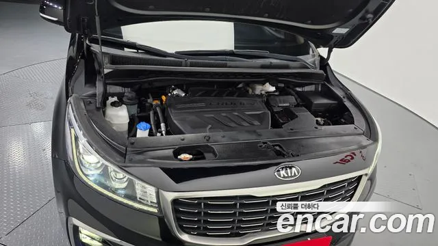 Kia Carnival 2019 thumb 5