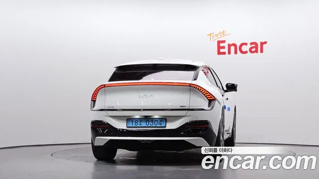 Kia EV6 2022 thumb 4