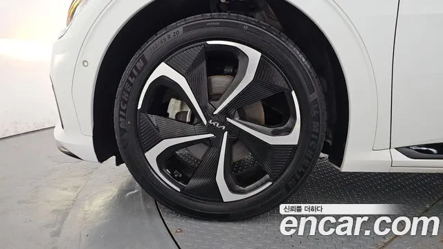Kia EV6 2022 thumb 5