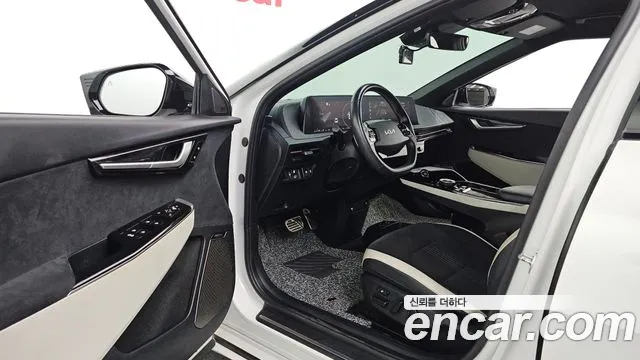 Kia EV6 2022 thumb 10