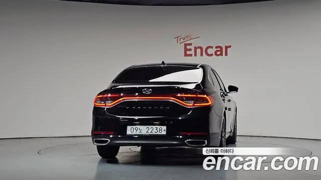 Hyundai Grandeur 2018 thumb 4