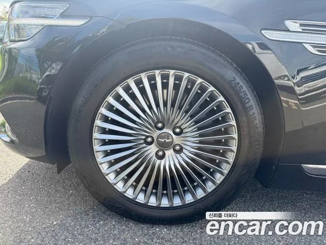 Genesis G90 2019 thumb 5
