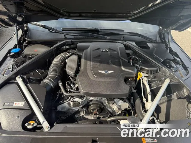 Genesis G90 2019 thumb 6