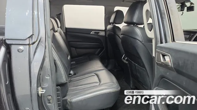 KG_Mobility_Ssangyong Rexton 2019 thumb 11