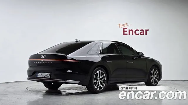 Hyundai Grandeur 2023 thumb 2