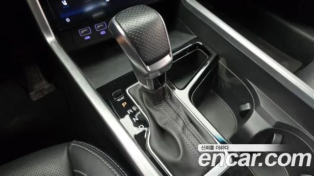 KG_Mobility_Ssangyong Torres 2022 thumb 9