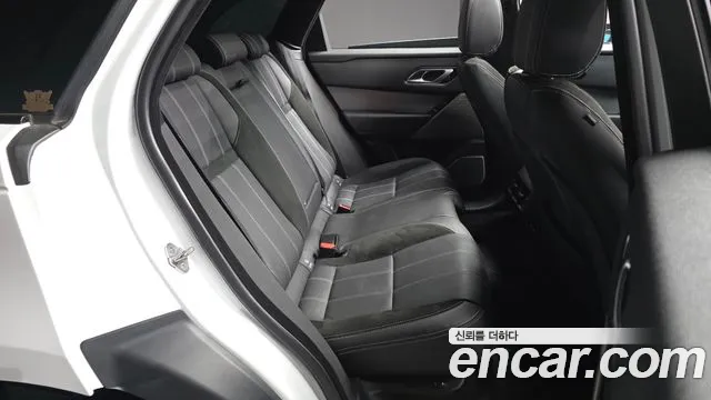 Land Rover Range Rover Velar 2021 thumb 12