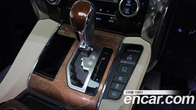 Toyota Alphard 2016 thumb 8