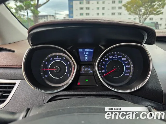 Hyundai Avante 2013 thumb 8
