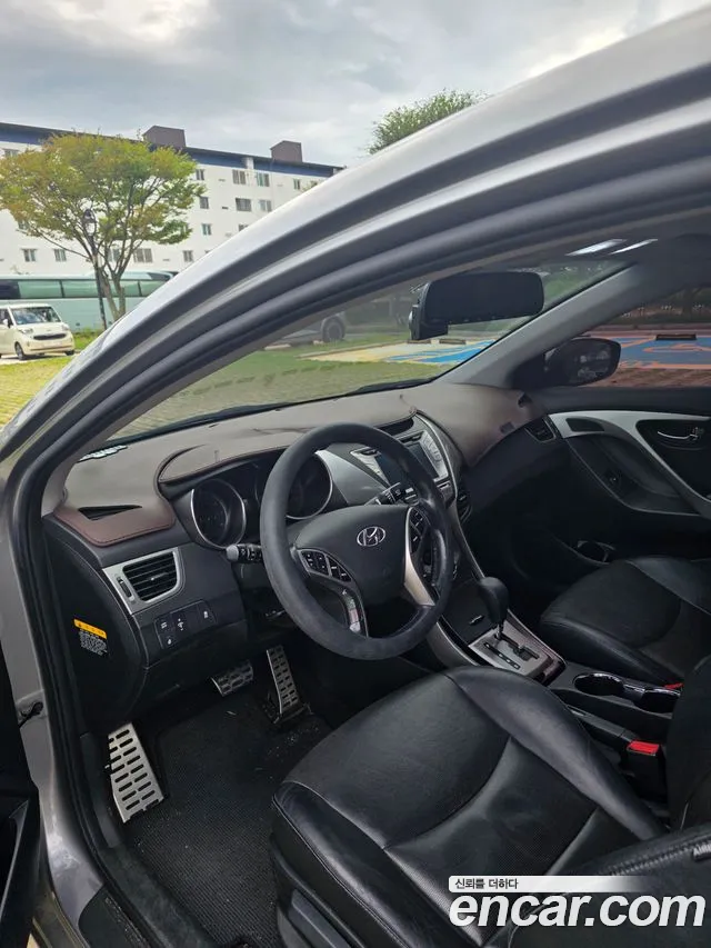 Hyundai Avante 2013 thumb 9