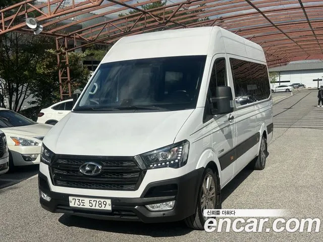 Hyundai Staria 2019 thumb 11