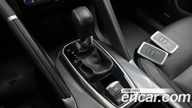 Renault-KoreaSamsung Koleos 2020 thumb 9