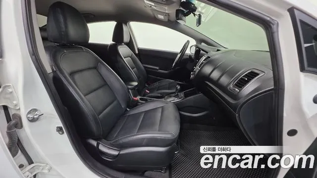 Kia K3 2015 thumb 10