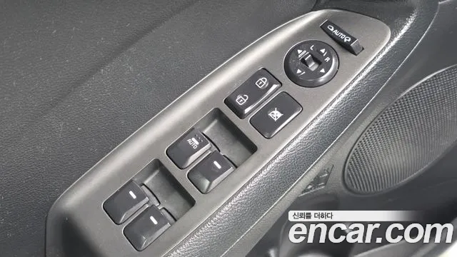 Kia K3 2015 thumb 12