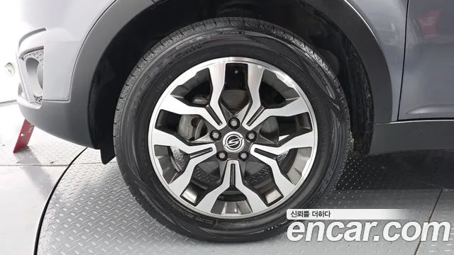 KG_Mobility_Ssangyong KORANDO 2015 thumb 5