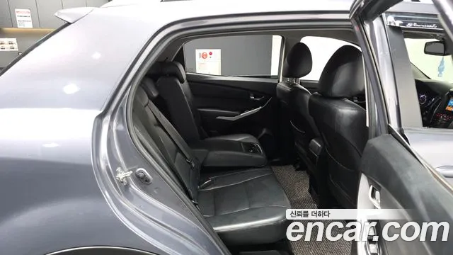 KG_Mobility_Ssangyong KORANDO 2015 thumb 12
