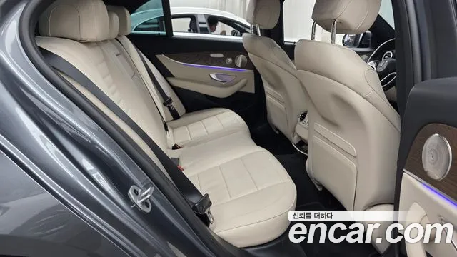 Mercedes-Benz E-Класс 2023 thumb 12