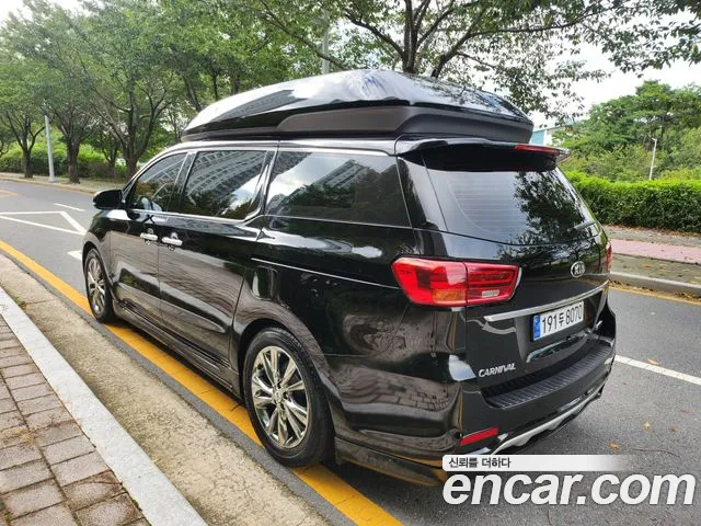 Kia Carnival 2020 thumb 2