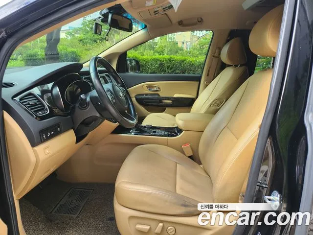 Kia Carnival 2020 thumb 10